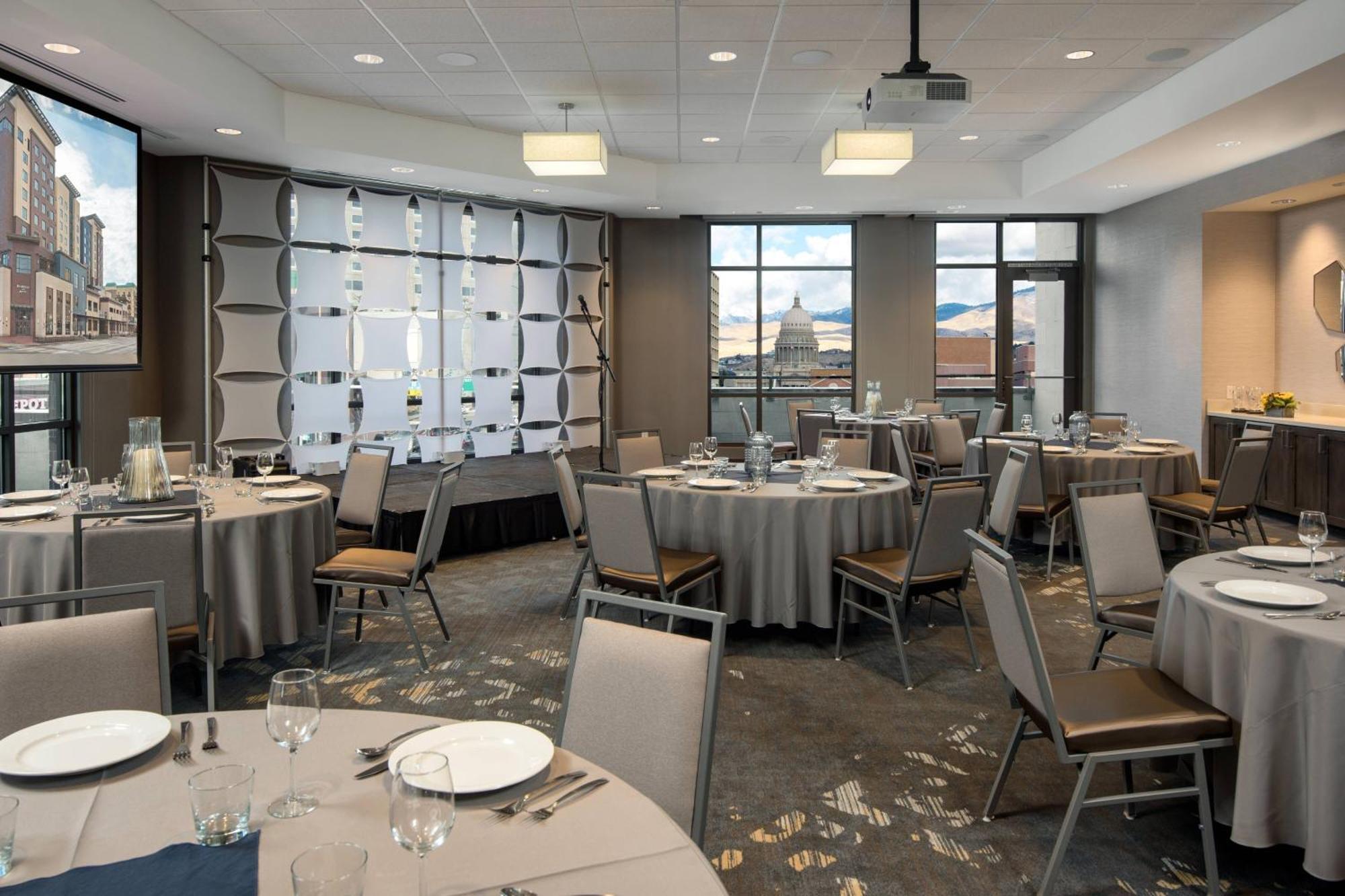 Residence Inn By Marriott Boise Downtown City Center Екстер'єр фото